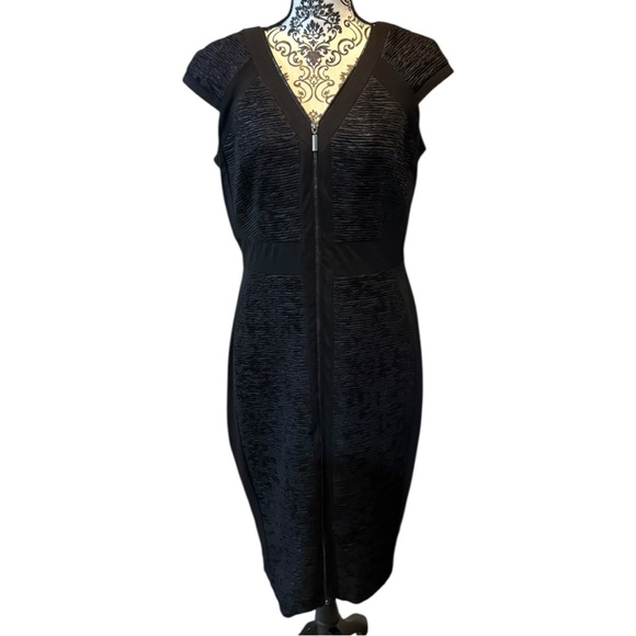 Dress barn Established 1962 Black Zip-Front Sheath Dress | Size 14 - Picture 4 of 16